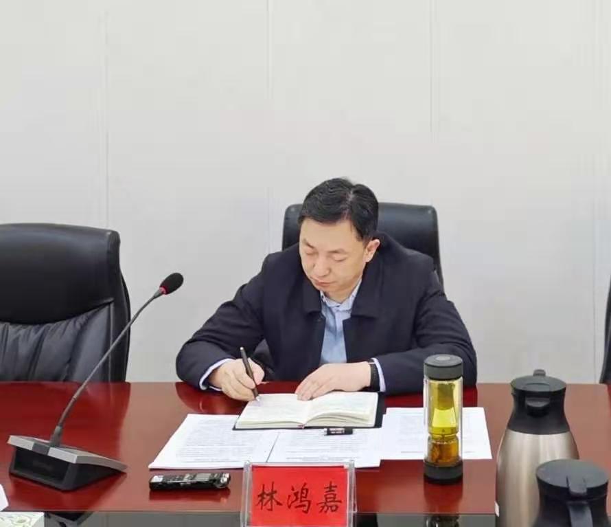 本刊记者 柴占阳 通讯员 郭志强一一鹤壁市人民政府副市长林鸿嘉到鹤