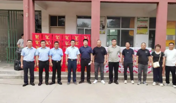 河南西华县奉母籍在漯河爱心企业人士：暖心捐赠 助力中考